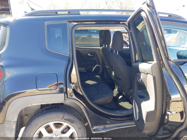 Продажа на аукционе авто 2015 Jeep Renegade Latitude, vin: ZACCJBBT0FPB64312, номер лота: 43288025