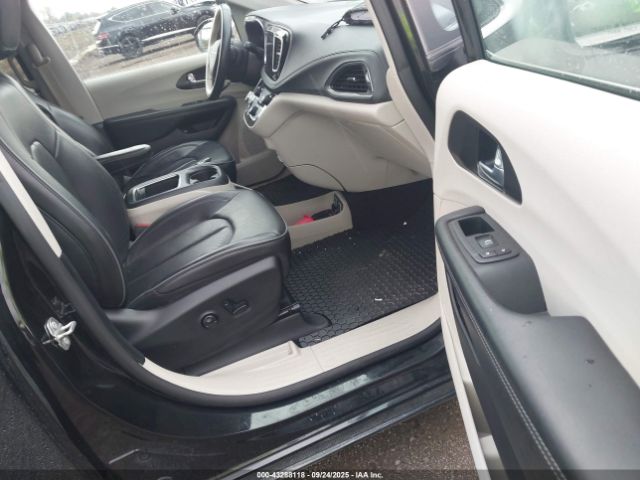 2020 CHRYSLER PACIFICA HYBRID 2C4RC1N76LR287591 Photo 4