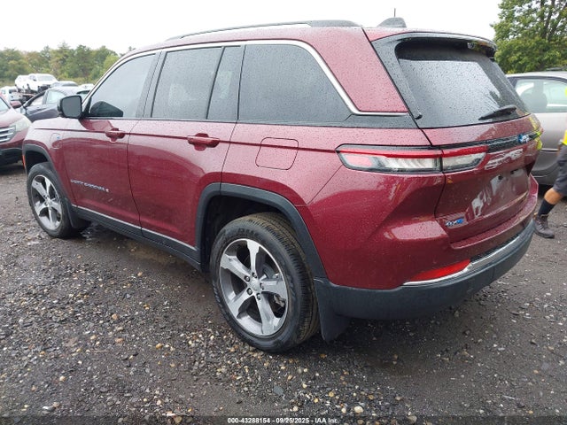 2023 JEEP GRAND CHEROKEE 4XE 1C4RJYB68PC649848 Photo 2