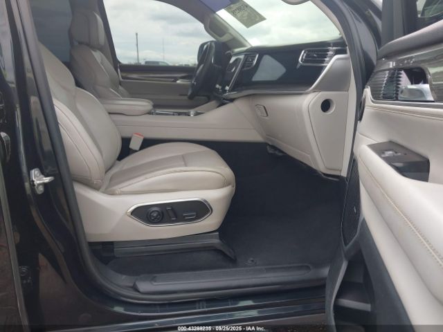 2022 JEEP WAGONEER 1C4SJUDT6NS109365 Photo 4