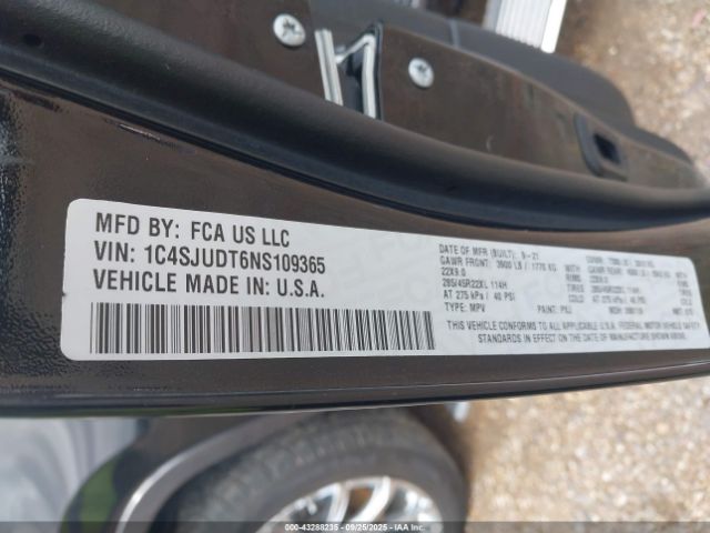 2022 JEEP WAGONEER 1C4SJUDT6NS109365 Photo 8