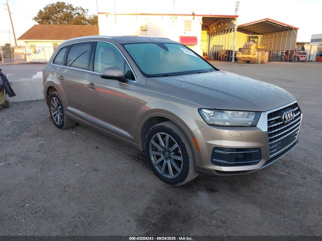 2019 AUDI Q7 WA1LAAF73KD002562 Photo 0