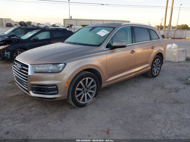 2019 AUDI Q7 WA1LAAF73KD002562 Photo 1