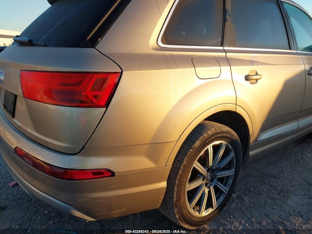 2019 AUDI Q7 WA1LAAF73KD002562 Photo 5