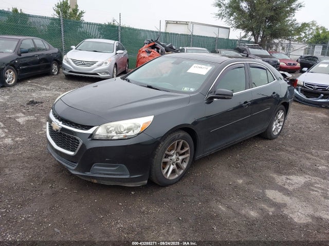Chevrolet lkw 2015 1G11C5SL7FF189437 Image 2