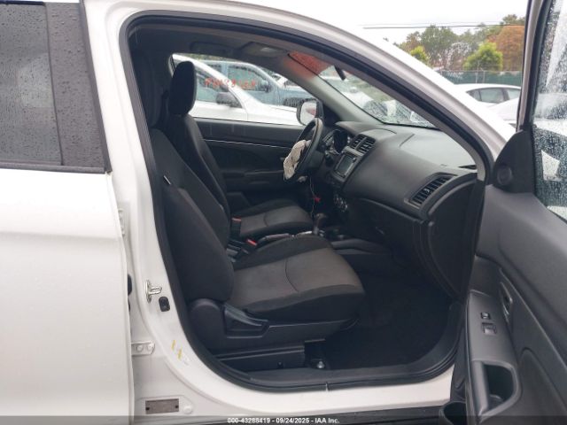 2017 MITSUBISHI OUTLANDER SPORT JA4AR3AU9HZ044349 Photo 4