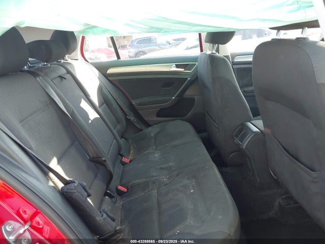 3VW117AU6HM075884 Volkswagen 1.8 tsi