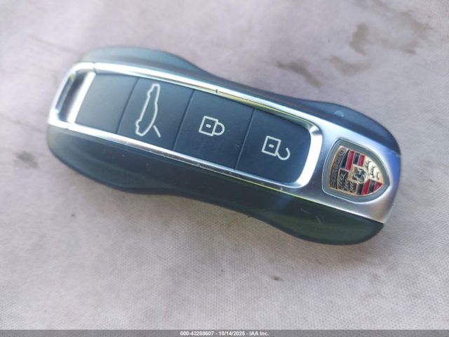 2020 PORSCHE PANAMERA WP0AG2A74LL146654 Photo 10