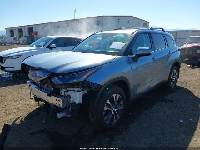 Toyota t24a-fts 2023 5TDKDRBH8PS524248 Image 2