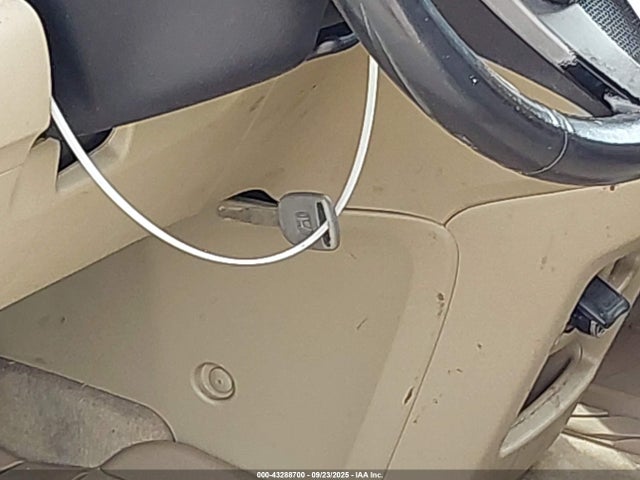 2007 HONDA CR-V JHLRE38757C027556 Photo 10