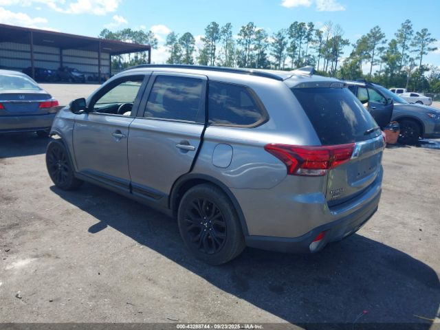 2018 MITSUBISHI OUTLANDER JA4AD3A39JZ060546 Photo 2