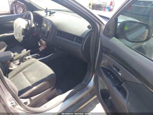 2018 MITSUBISHI OUTLANDER JA4AD3A39JZ060546 Photo 4