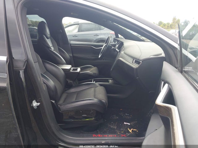 5YJXCBE2XGF008808 Tesla MODEL X