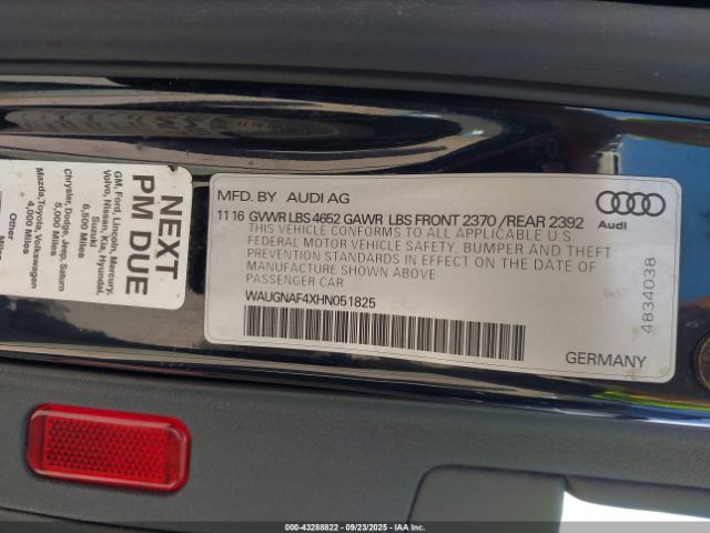 2017 AUDI A4 WAUGNAF4XHN051825 Photo 8