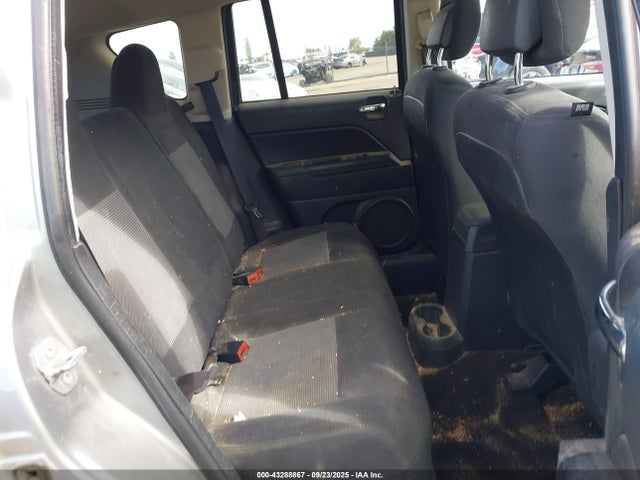 1C4NJCBA8GD560247 Jeep 2016