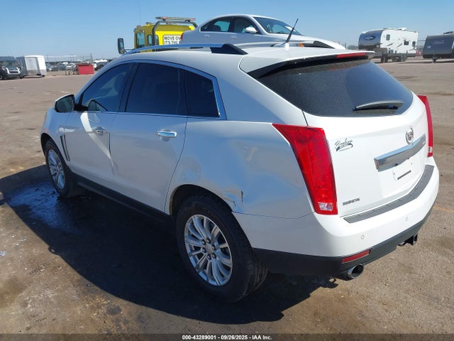 2013 CADILLAC SRX 3GYFNCE32DS556660 Photo 2