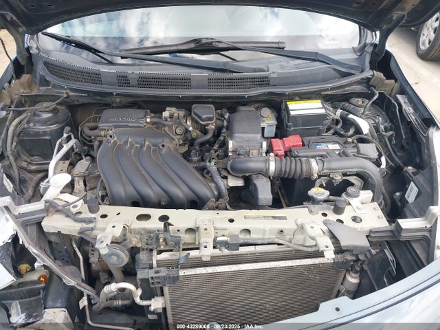 3N1CN7AP5FL803162 Nissan 2015