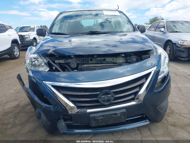 3N1CN7AP5FL803162 Nissan 2015