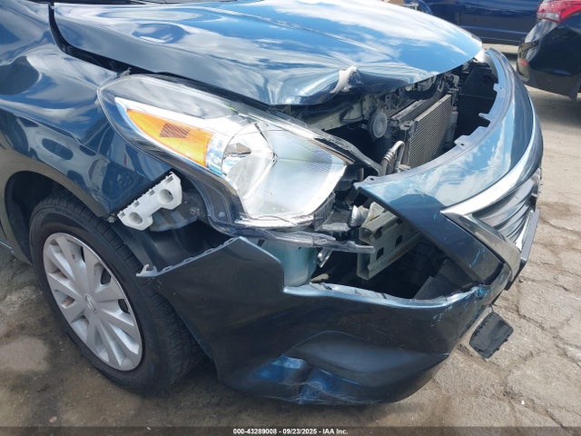 3N1CN7AP5FL803162 Nissan 2015