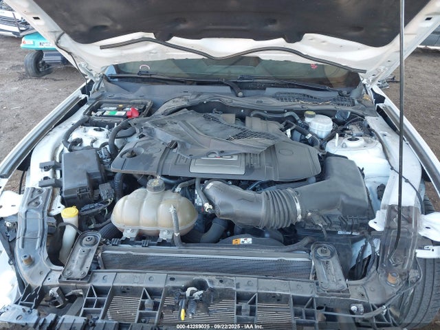 Ford 5.0l 4v premium fuel 2018 1FA6P8CF6J5123591 Image 10