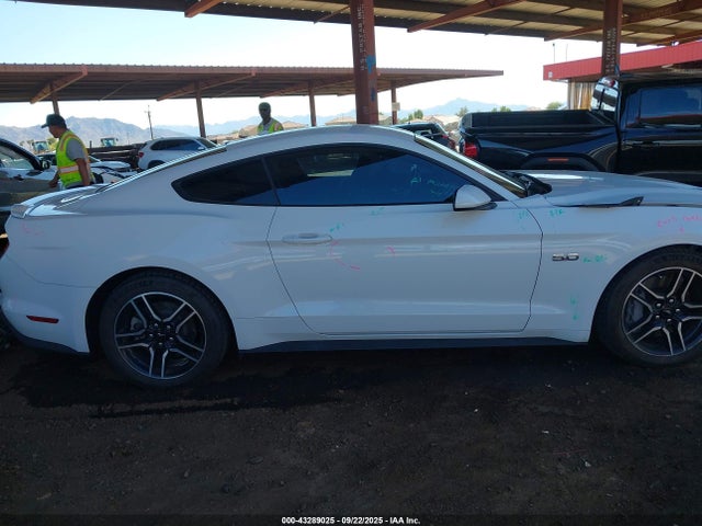Ford 5.0l 4v premium fuel 2018 1FA6P8CF6J5123591 Image 14