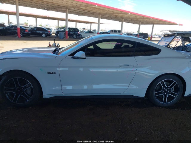 Ford 5.0l 4v premium fuel 2018 1FA6P8CF6J5123591 Image 15