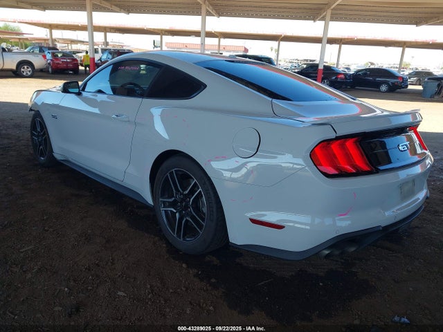 Ford 5.0l 4v premium fuel 2018 1FA6P8CF6J5123591 Image 3
