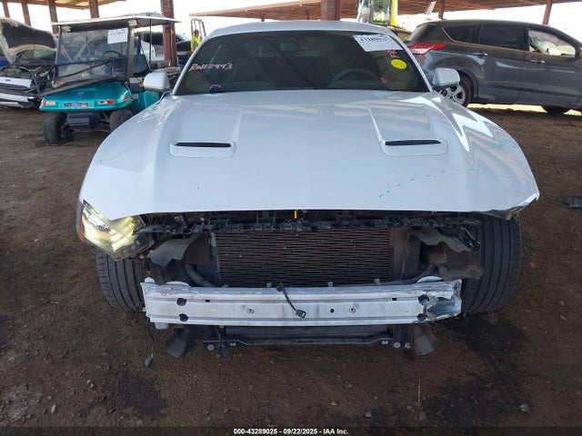 Ford 5.0l 4v premium fuel 2018 1FA6P8CF6J5123591 Image 6