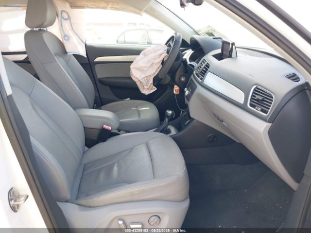 2017 AUDI Q3 WA1BCCFS0HR015321 Photo 4