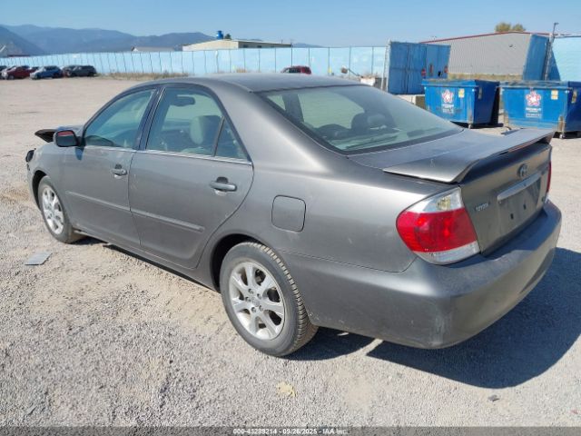 2005 TOYOTA CAMRY 4T1BF30K15U608423 Photo 2