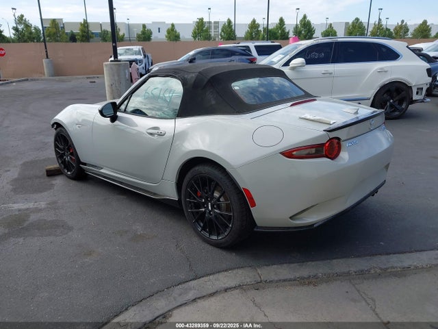 Mazda pe 2016 JM1NDAC72G0109692 Image 3