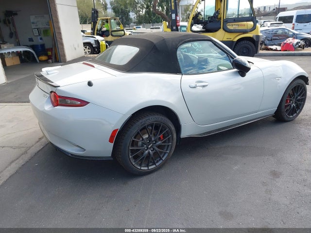 Mazda pe 2016 JM1NDAC72G0109692 Image 4