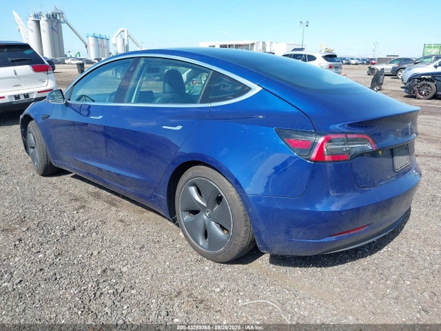 2019 TESLA MODEL 3 5YJ3E1EB5KF452660 Photo 2
