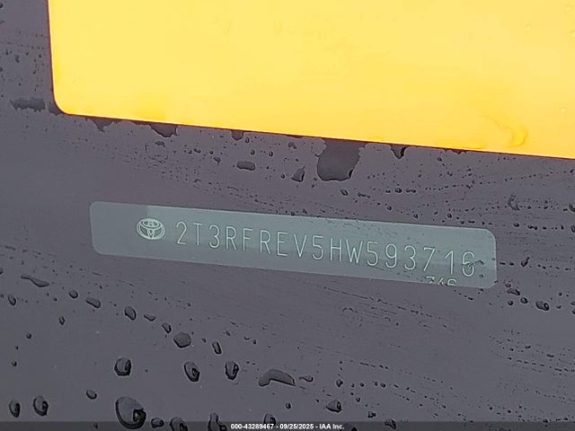Toyota 2ar-fe 2017 2T3RFREV5HW593716 Image 9