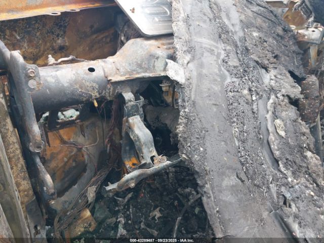 2019 CHEVROLET EQUINOX 3GNAXJEV1KL340930 Photo 6