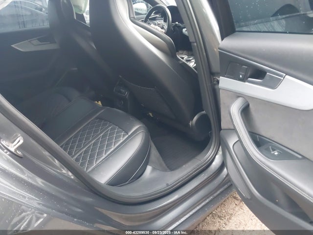 43289530 :رقم المزاد ، WAUC4AF49JA018846 vin ، 2018 Audi S4 3.0t Premium Plus مزاد بيع