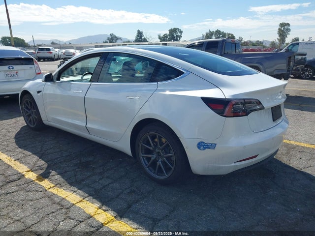 2020 TESLA MODEL 3 5YJ3E1EBXLF650183 Photo 2