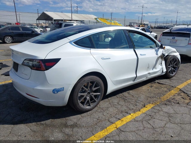 2020 TESLA MODEL 3 5YJ3E1EBXLF650183 Photo 3
