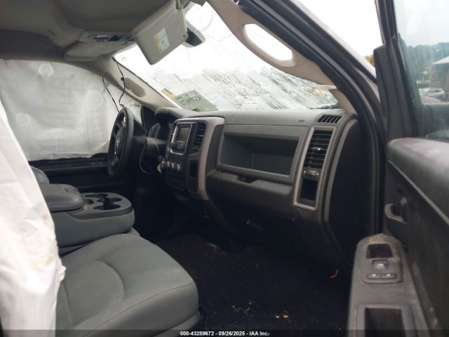 2019 RAM 1500 CLASSIC 1C6RR7FG4KS519187 Photo 4