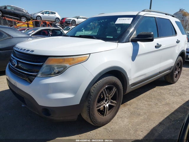 Ford 2014 2014 1FM5K8B82EGB24511 Image 2