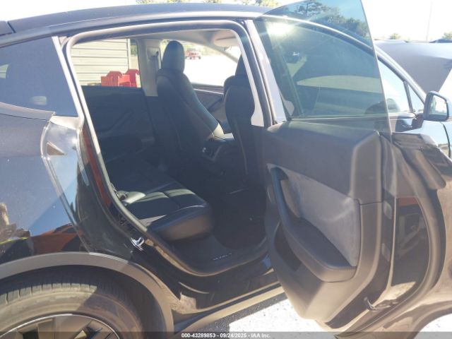2024 TESLA MODEL Y 7SAYGDED8RF205908 Photo 7