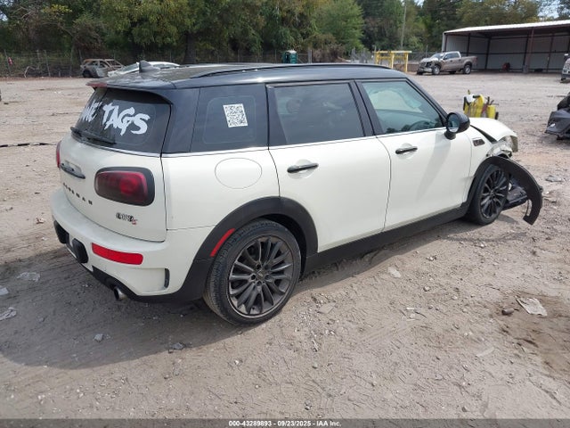 2016 MINI CLUBMAN WMWLN9C57G2E16135 Photo 3