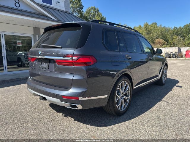 2021 BMW X7 5UXCW2C01M9E35647 Photo 3