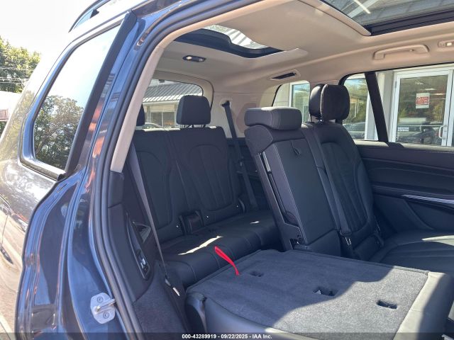 2021 BMW X7 5UXCW2C01M9E35647 Photo 5
