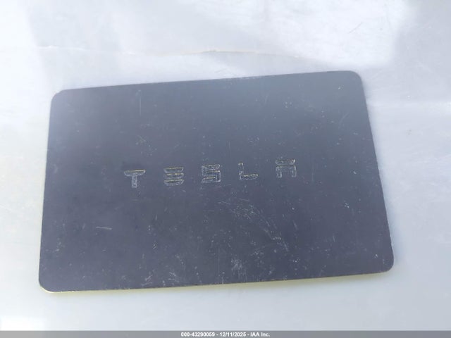 2025 TESLA MODEL 3 5YJ3E1EB2SF926130 Photo 10