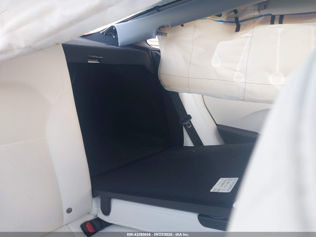 2025 TESLA MODEL 3 5YJ3E1EB2SF926130 Photo 7