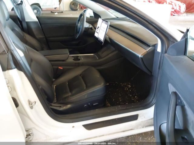 2021 TESLA MODEL 3 5YJ3E1EBXMF870666 Photo 4