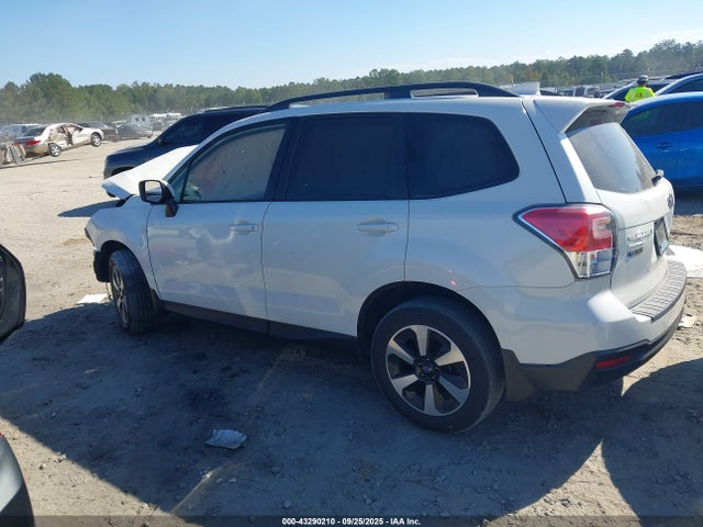 Subaru Forester 2.5i Premium 2018 JF2SJAGCXJH550418 Image 14