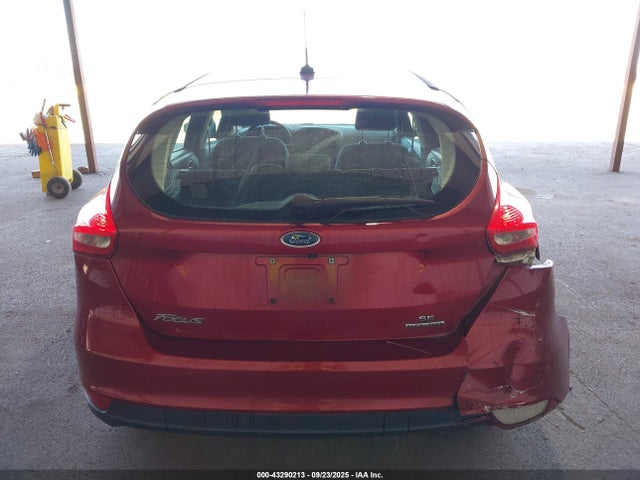 Ford Focus 2015 1FADP3K22FL368870 Image 16