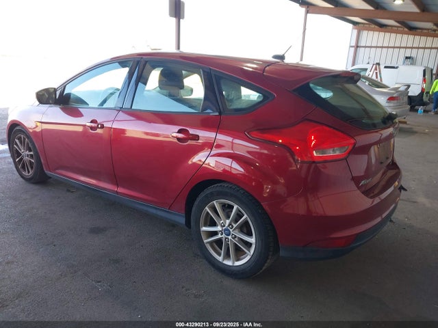 Ford Focus 2015 1FADP3K22FL368870 Image 3